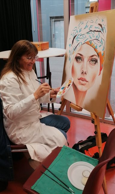 Amy, Artiste peintre