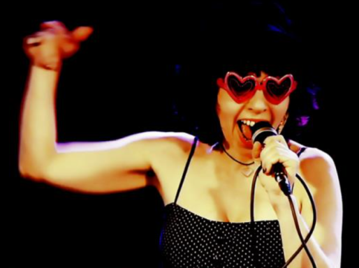 Métissia, Chanteuse-multi-arts shows